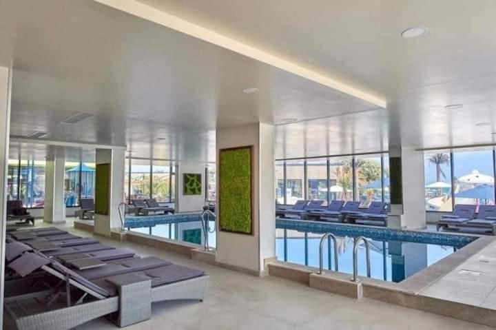 Iriny Apartment Spa&Pool By Alezzi Beach Resort Неводарі Екстер'єр фото